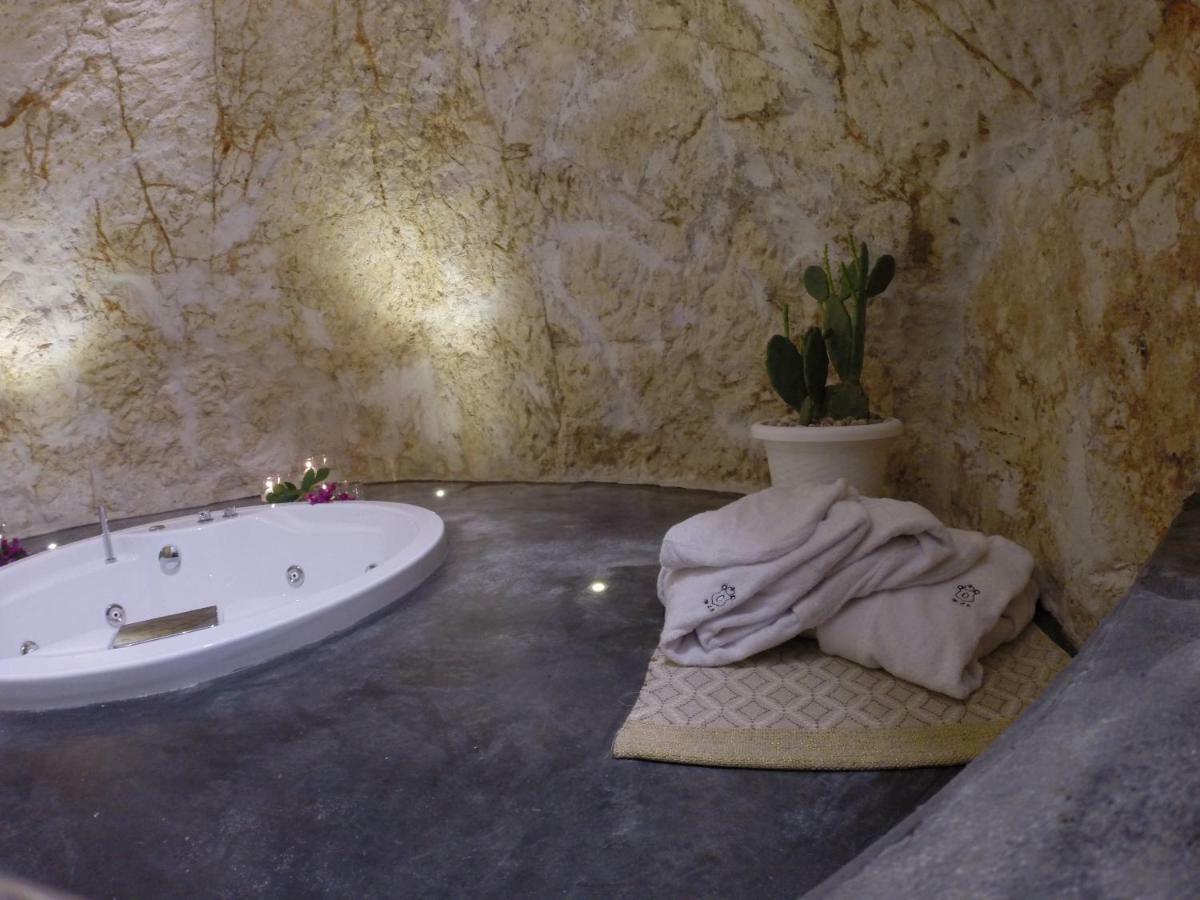White Luxury Suite Ostuni By Gonewlocation Exterior photo